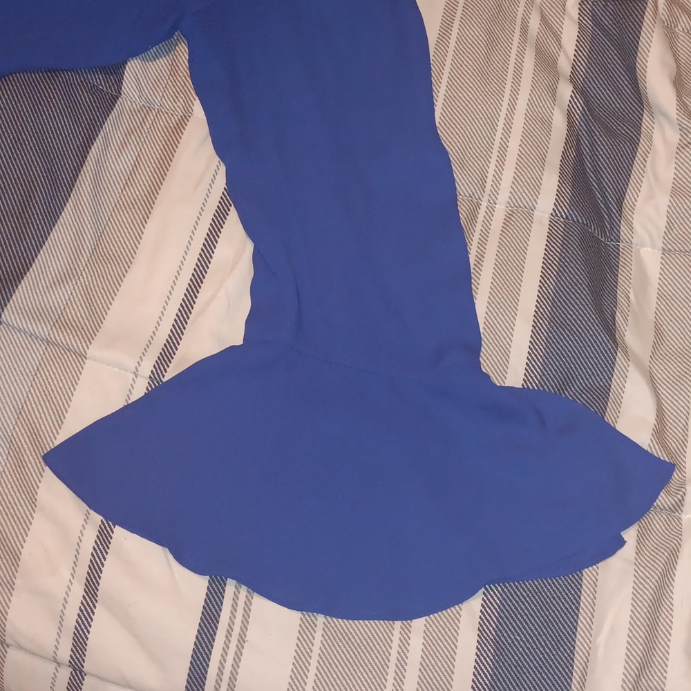 Blouse - Picture 2 of 3